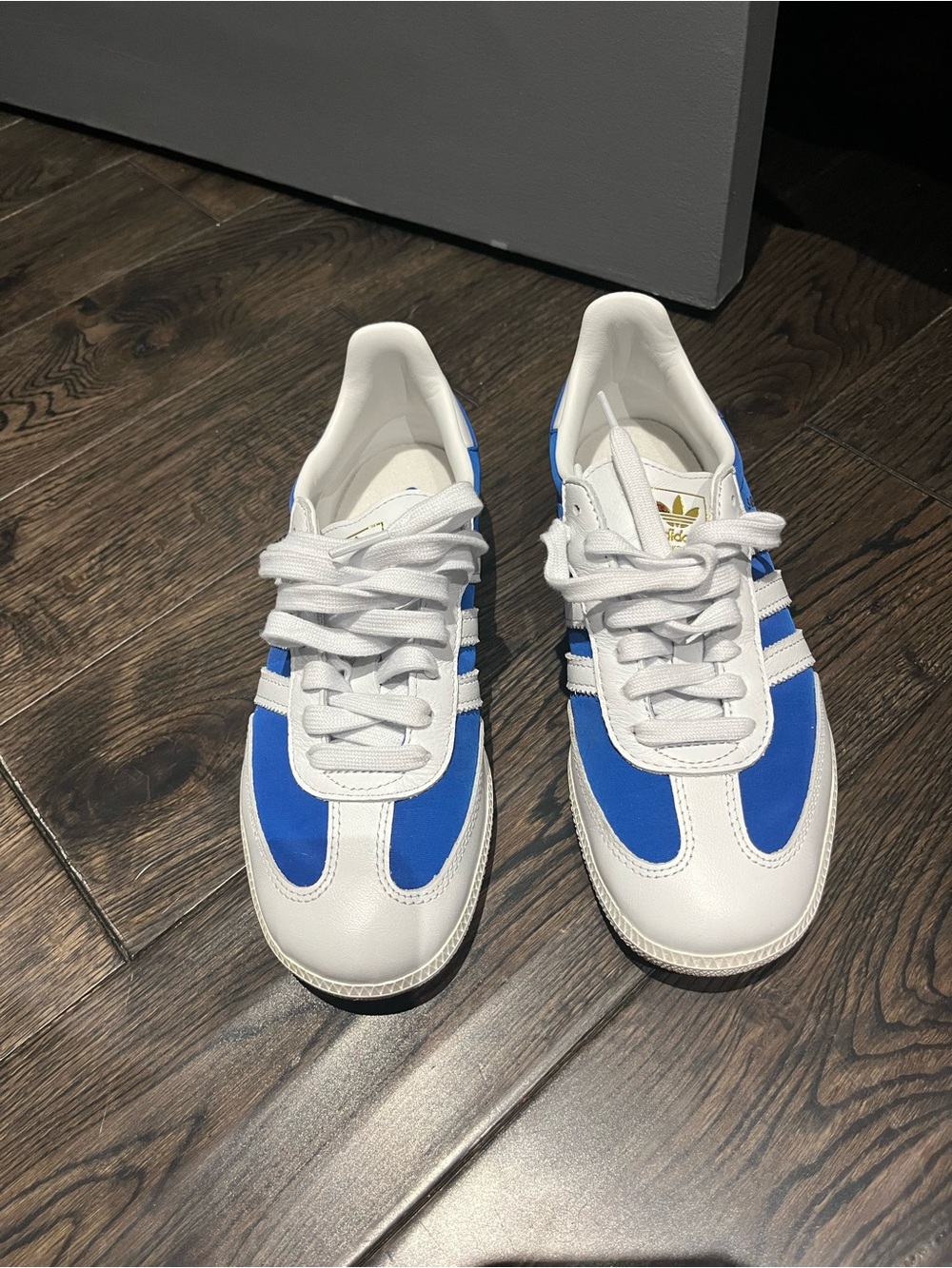 adidas Kids White and Blue Retro Runner Sneakers